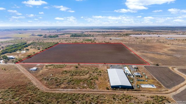 TBD County Road 583, Lacoste, TX 78039