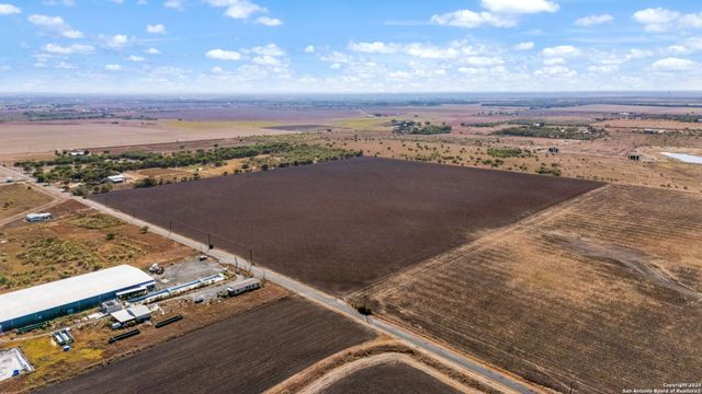 TBD County Road 583, Lacoste, TX 78039