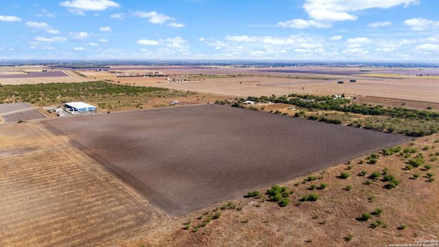 TBD County Road 583, Lacoste, TX 78039