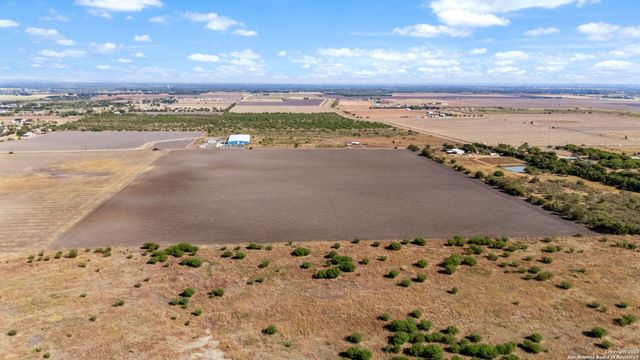 TBD County Road 583, Lacoste, TX 78039