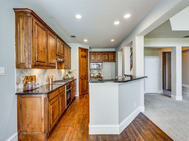 832 Hidden Springs Court, Mckinney, TX 75071