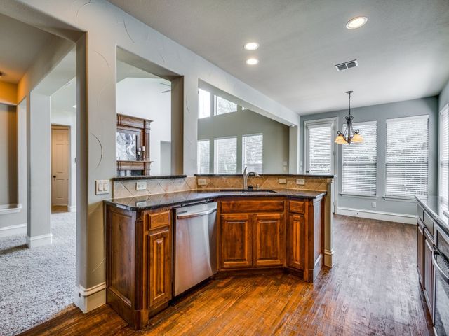 832 Hidden Springs Court, Mckinney, TX 75071