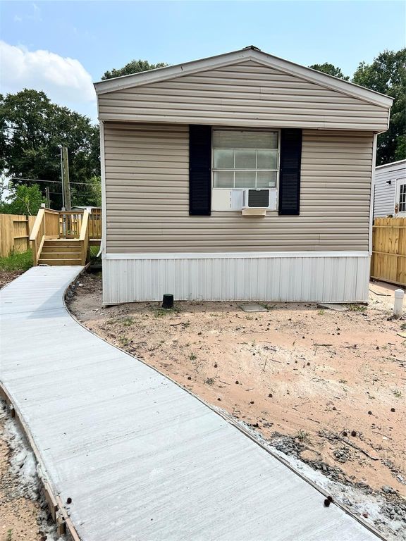 21426 Dunn, Porter, TX 77357