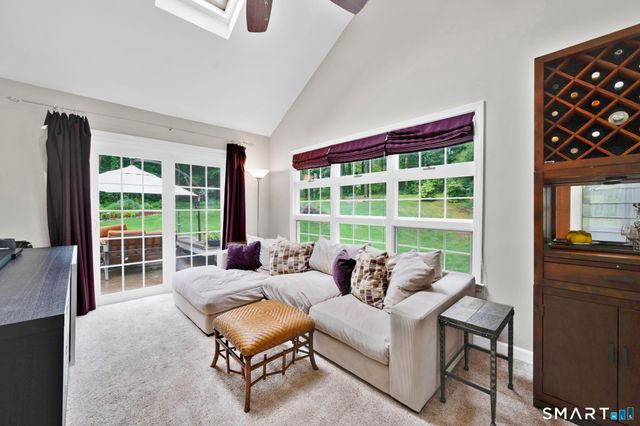 213 Lincoln Drive, Glastonbury, CT 06033