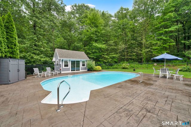 213 Lincoln Drive, Glastonbury, CT 06033