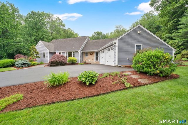 213 Lincoln Drive, Glastonbury, CT 06033