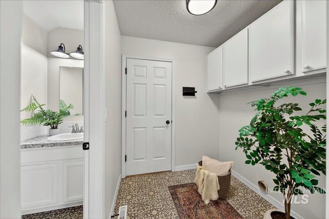 2428 E Maryland, Nampa, ID 83686