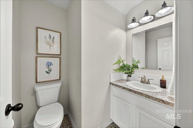 2428 E Maryland, Nampa, ID 83686