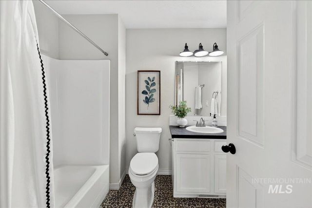 2428 E Maryland, Nampa, ID 83686