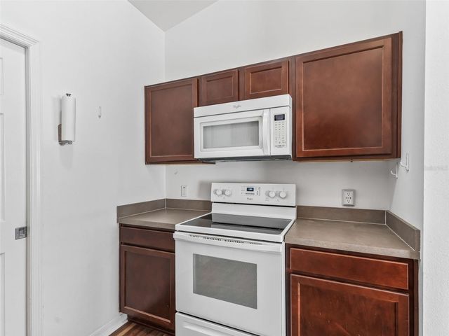 3046 NUTWOOD AVENUE, The Villages, FL 32163