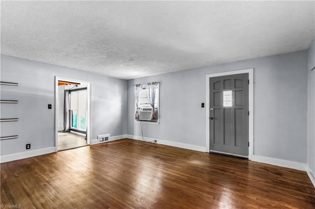 820 Brent Street, Winston-salem, NC 27103