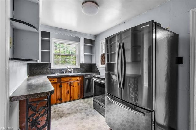 820 Brent Street, Winston-salem, NC 27103