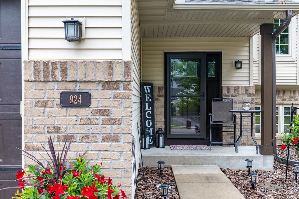 924 Firethorne Trail, Jordan, MN 55352 — photo 5