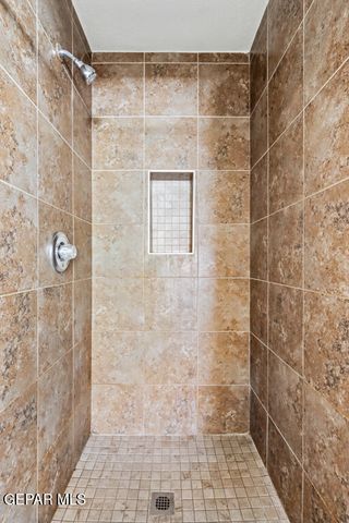 5736 SUN VALLEY Drive, El Paso, TX 79924