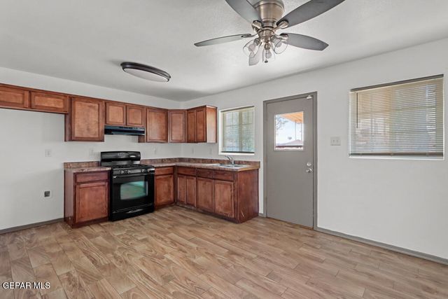 5736 SUN VALLEY Drive, El Paso, TX 79924