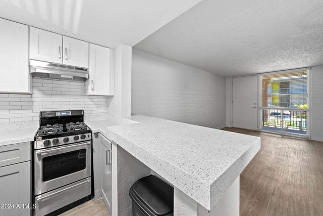 1601 W CAMELBACK Road A10AW, Phoenix, AZ 85015