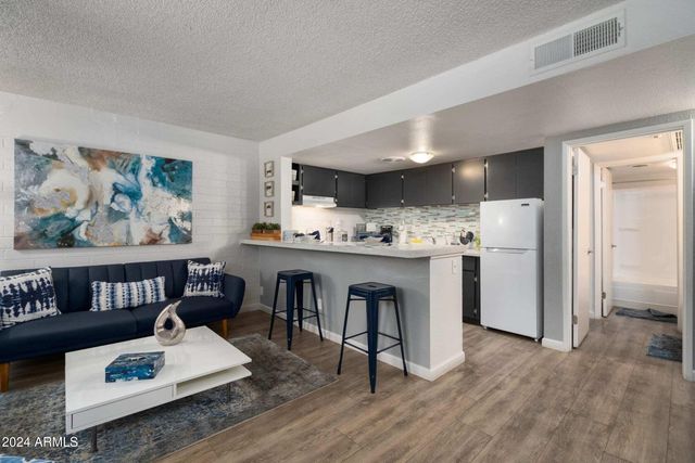 1601 W CAMELBACK Road A10AW, Phoenix, AZ 85015