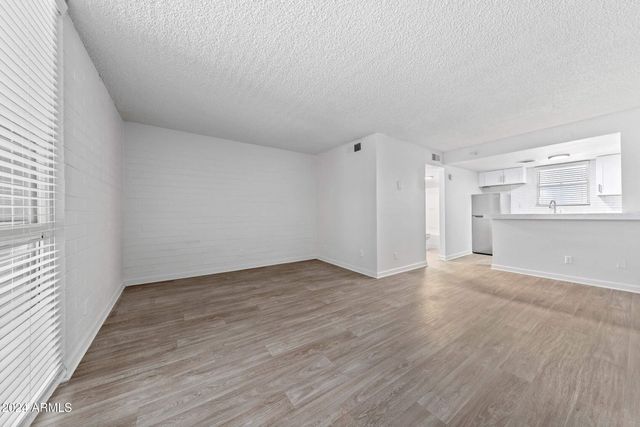 1601 W CAMELBACK Road A10AW, Phoenix, AZ 85015