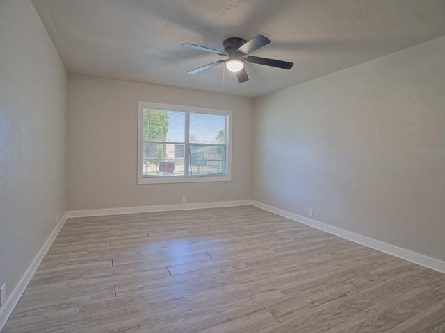 5229 Rue Street, Houston, TX 77033