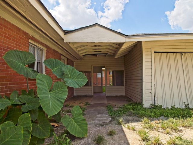 5229 Rue Street, Houston, TX 77033