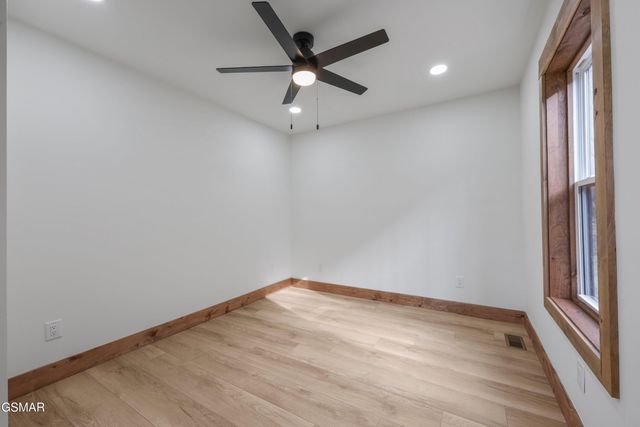 228 Braydens Way, Gatlinburg, TN 37738