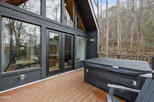 228 Braydens Way, Gatlinburg, TN 37738