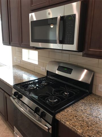 4047 Flowstone LN, Round Rock, TX 78681