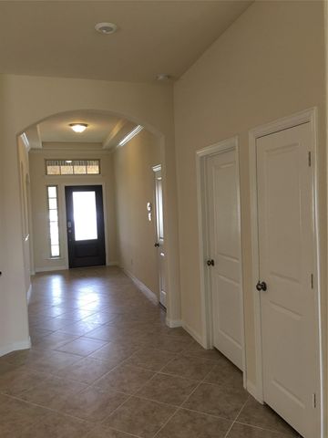 4047 Flowstone LN, Round Rock, TX 78681