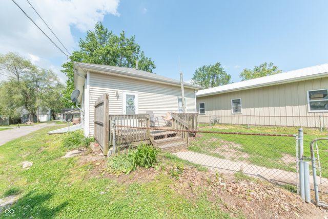 2215 N Cherry Street, Columbus, IN 47201