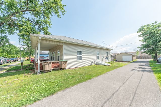 2215 N Cherry Street, Columbus, IN 47201