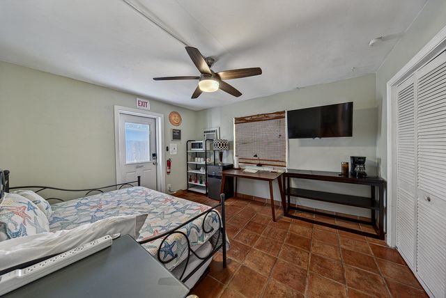 2318 N Ocean Boulevard, Fort Lauderdale, FL 33305