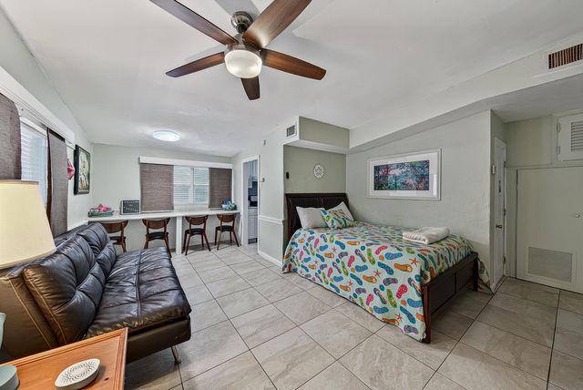 2318 N Ocean Boulevard, Fort Lauderdale, FL 33305