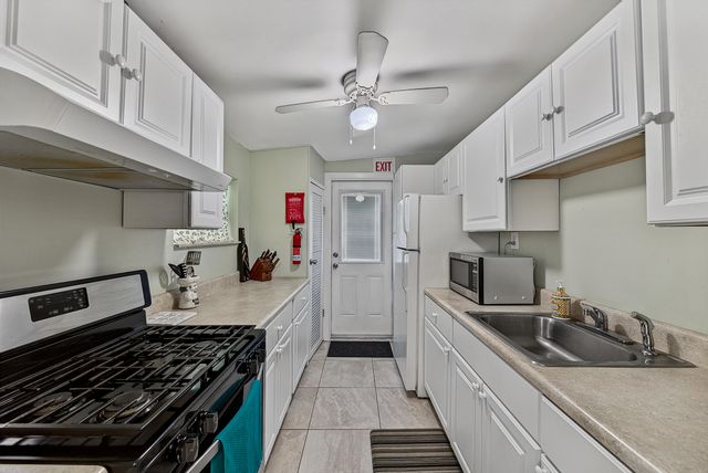 2318 N Ocean Boulevard, Fort Lauderdale, FL 33305