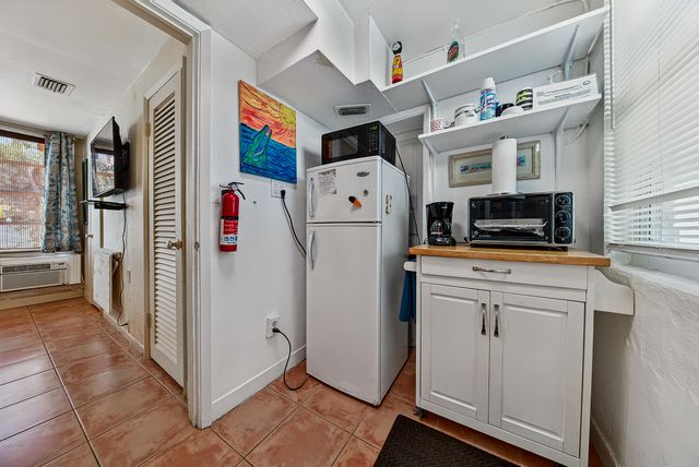 2318 N Ocean Boulevard, Fort Lauderdale, FL 33305