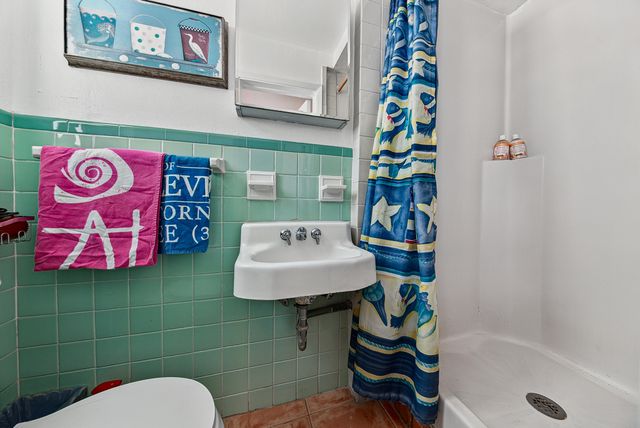 2318 N Ocean Boulevard, Fort Lauderdale, FL 33305