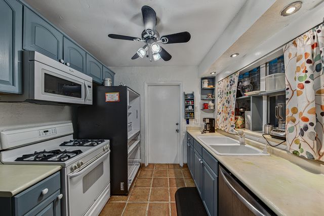 2318 N Ocean Boulevard, Fort Lauderdale, FL 33305