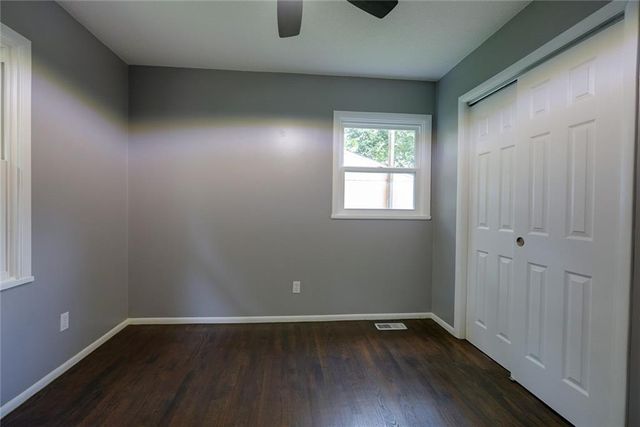 17804 E Greentree Avenue, Independence, MO 64057