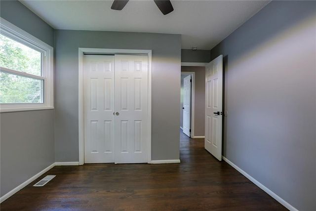 17804 E Greentree Avenue, Independence, MO 64057