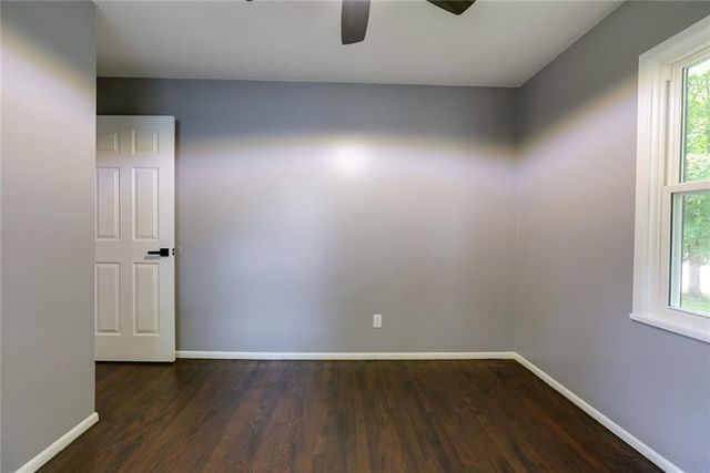 17804 E Greentree Avenue, Independence, MO 64057