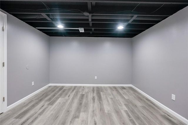 17804 E Greentree Avenue, Independence, MO 64057