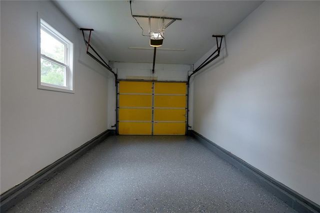 17804 E Greentree Avenue, Independence, MO 64057