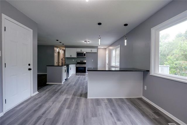 17804 E Greentree Avenue, Independence, MO 64057
