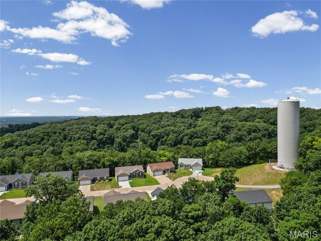 2050 Magnolia Way, Pevely, MO 63070