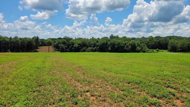 6 Mount Lebanon Church Rd, Shelbyville, TN 37160