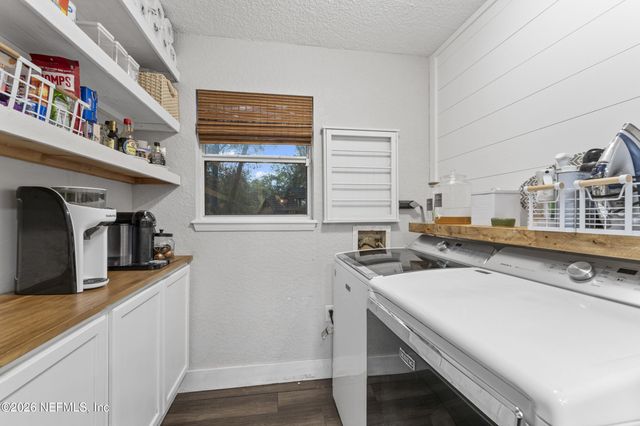 553 ARTHUR MOORE Drive, Green Cove Springs, FL 32043