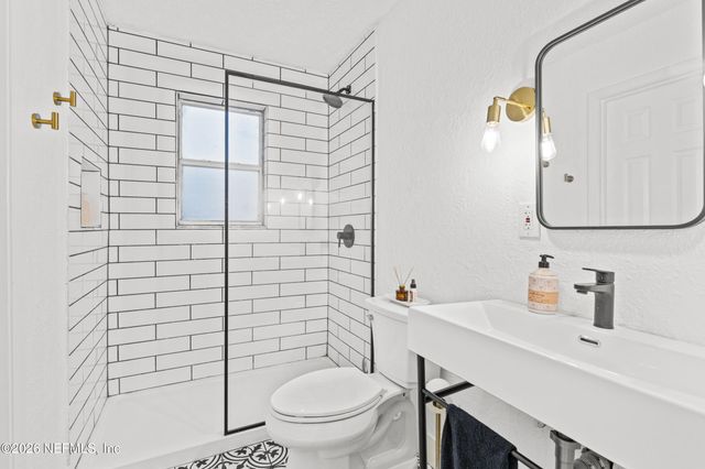 553 ARTHUR MOORE Drive, Green Cove Springs, FL 32043