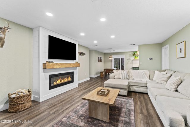 553 ARTHUR MOORE Drive, Green Cove Springs, FL 32043