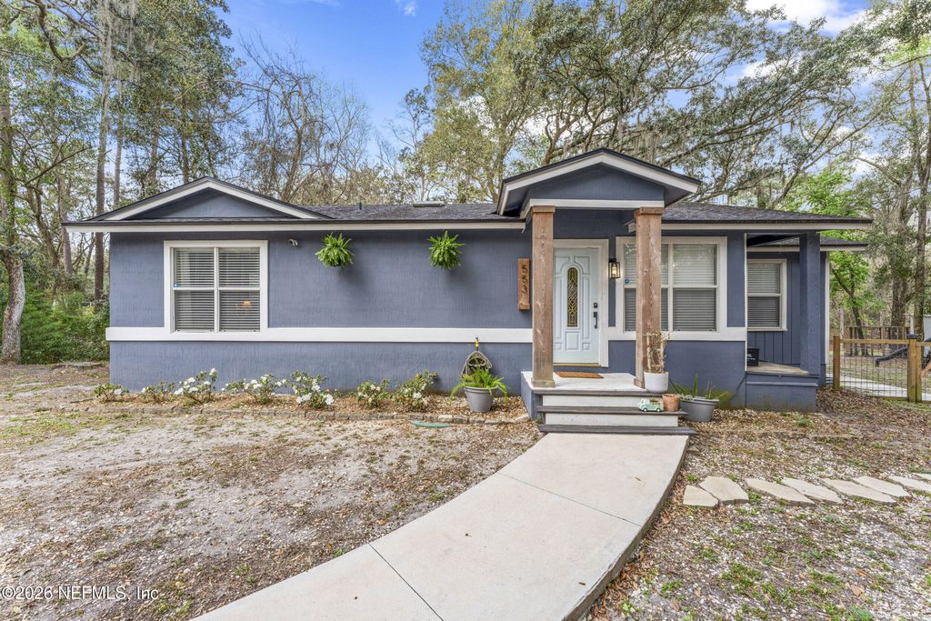 553 ARTHUR MOORE Drive, Green Cove Springs, FL 32043