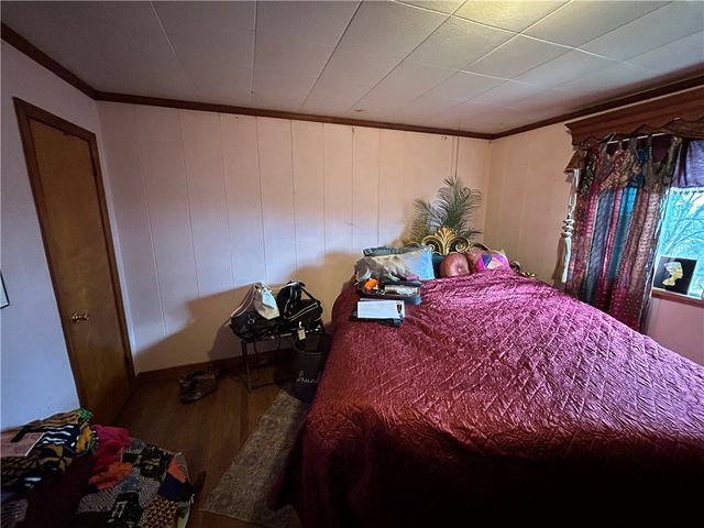 2247 Vermont Ave, West Mifflin, PA 15122