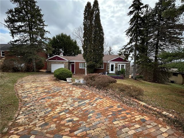 2247 Vermont Ave, West Mifflin, PA 15122